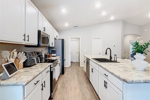 Casa en alquiler en Haines City, Florida, 4 dormitorios, 157.75 m2 № 1813399 - foto 7