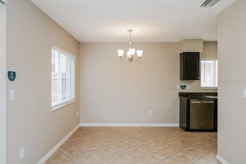 Villa ou maison à louer à Riverview, Floride: 4 chambres, 161.28 m2 № 2427486 - photo 7