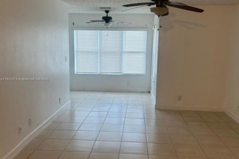Condo in Margate, Florida, 1 bedroom  № 1727766 - photo 16