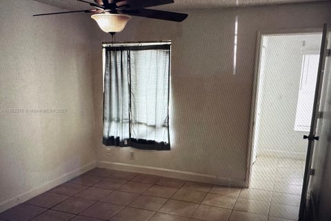 Condo in Margate, Florida, 1 bedroom  № 1727766 - photo 4