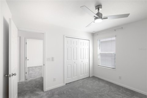 House in Davenport, Florida 4 bedrooms, 216.46 sq.m. № 1778718 - photo 20