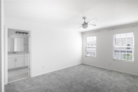 House in Davenport, Florida 4 bedrooms, 216.46 sq.m. № 1778718 - photo 13