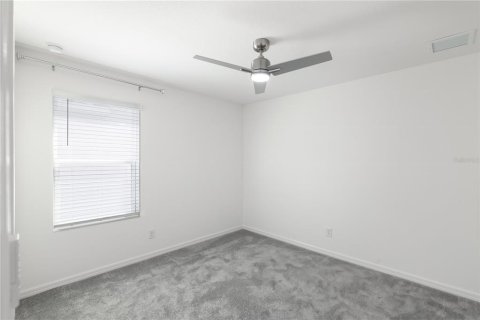 House in Davenport, Florida 4 bedrooms, 216.46 sq.m. № 1778718 - photo 19