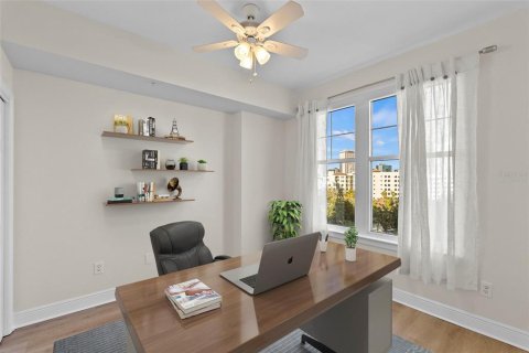 Condo in Tampa, Florida, 2 bedrooms № 2145264 - photo 7
