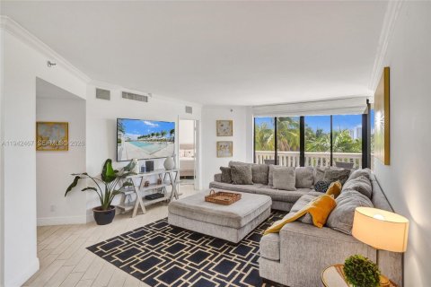 Copropriété à vendre à Aventura, Floride: 3 chambres, 170.94 m2 № 1999206 - photo 18