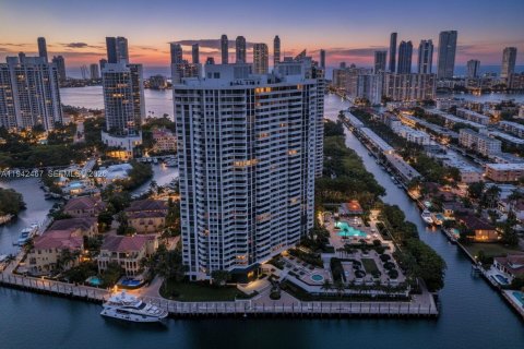 Copropriété à vendre à Aventura, Floride: 3 chambres, 170.94 m2 № 1999206 - photo 3