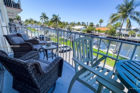Copropriété à vendre à Fort Lauderdale, Floride: 2 chambres, 75.62 m2 № 2059527 - photo 10
