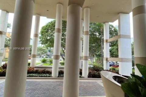 Copropriété à louer à Miami, Floride: 2 chambres, 89.93 m2 № 1976595 - photo 19