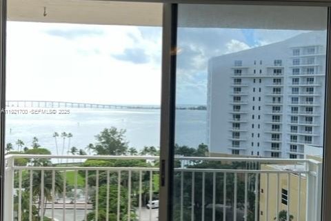 Copropriété à louer à Miami, Floride: 2 chambres, 89.93 m2 № 1976595 - photo 24