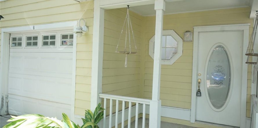 Adosado en Tampa, Florida 2 dormitorios, 128.02 m2 № 1851717