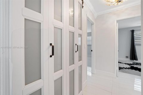 House in Deerfield Beach, Florida 4 bedrooms, 125.6 sq.m. № 2038304 - photo 27