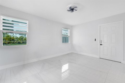 House in Deerfield Beach, Florida 4 bedrooms, 125.6 sq.m. № 2038304 - photo 21