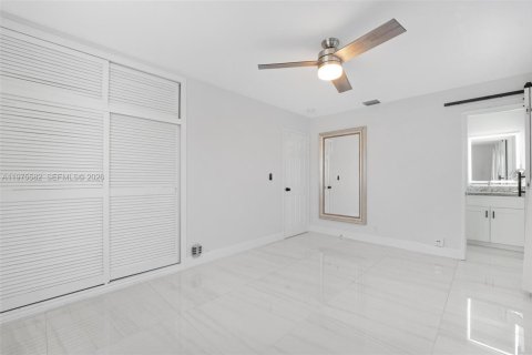 House in Deerfield Beach, Florida 4 bedrooms, 125.6 sq.m. № 2038304 - photo 26