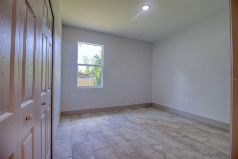 House in Lakeland, Florida 4 bedrooms, 188.41 sq.m. № 2237480 - photo 17