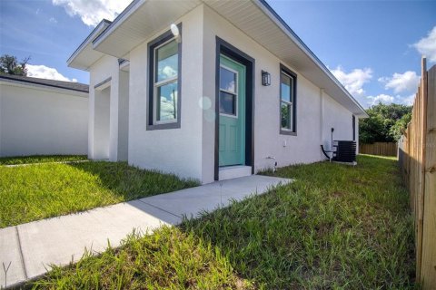 House in Lakeland, Florida 4 bedrooms, 188.41 sq.m. № 2237480 - photo 24