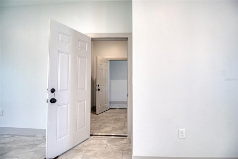 House in Lakeland, Florida 4 bedrooms, 188.41 sq.m. № 2237480 - photo 22