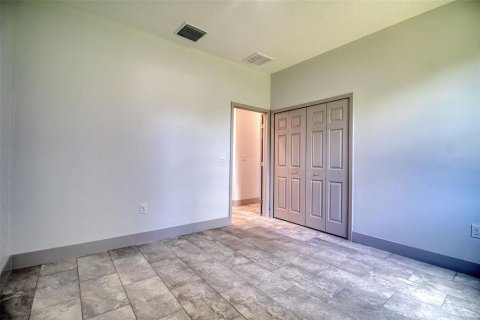 House in Lakeland, Florida 4 bedrooms, 188.41 sq.m. № 2237480 - photo 18