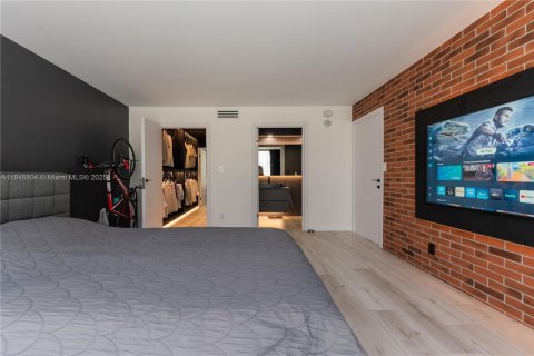 Condo in Sunny Isles Beach, Florida, 2 bedrooms  № 1842360 - photo 2