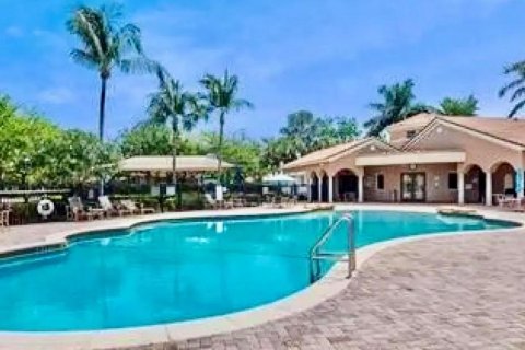 House in Jupiter, Florida 3 bedrooms, 172.43 sq.m. № 1141170 - photo 1