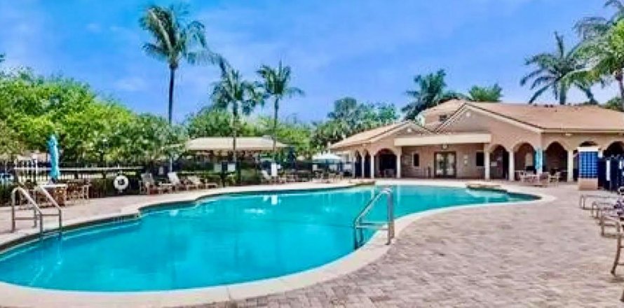 House in Jupiter, Florida 3 bedrooms, 172.43 sq.m. № 1141170