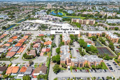Condo in Miami, Florida, 2 bedrooms № 2241725 - photo 26