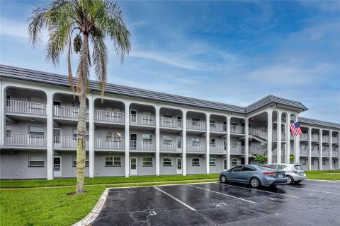 Copropriété à vendre à Clearwater, Floride: 2 chambres, 83.61 m2 № 1913736 - photo 7