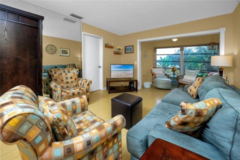 Copropriété à vendre à Clearwater, Floride: 2 chambres, 83.61 m2 № 1913736 - photo 17