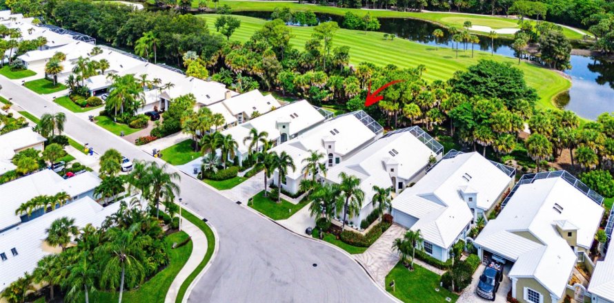 Villa ou maison à West Palm Beach, Floride 3 chambres, 192.21 m2 № 2271303