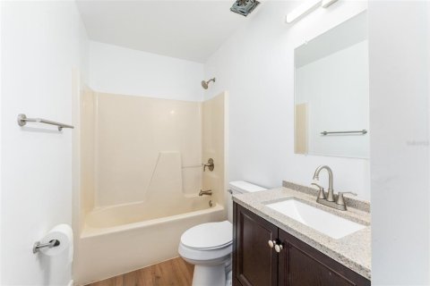 House in Gainesville, Florida 2 bedrooms, 98.66 sq.m. № 2122640 - photo 17