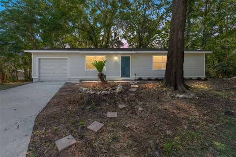 House in Gainesville, Florida 2 bedrooms, 98.66 sq.m. № 2122640