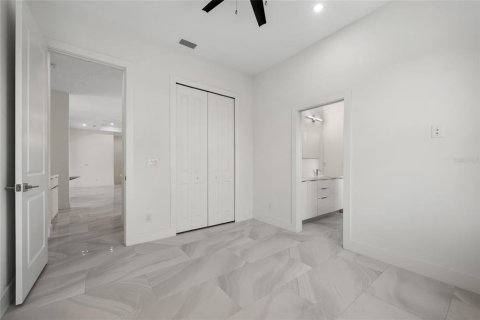 House in Punta Gorda, Florida 3 bedrooms, 196.3 sq.m. № 1827752 - photo 25