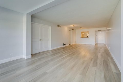 Condominio en alquiler en Pompano Beach, Florida, 2 dormitorios, 102.19 m2 № 2250806 - foto 4