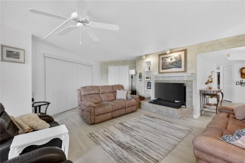 Condo in Punta Gorda, Florida, 3 bedrooms  № 2103267 - photo 17