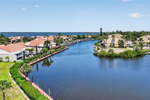 Condo in Punta Gorda, Florida, 3 bedrooms  № 2103267 - photo 2