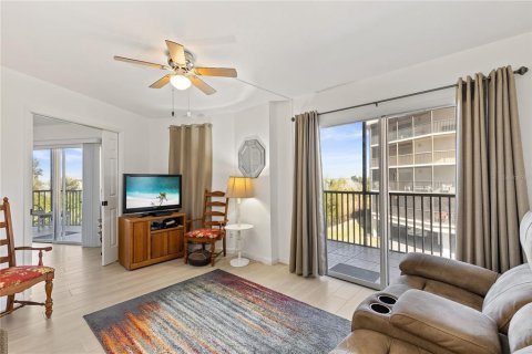 Condo in Punta Gorda, Florida, 3 bedrooms  № 2103267 - photo 25