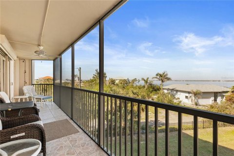 Condo in Punta Gorda, Florida, 3 bedrooms  № 2103267 - photo 26