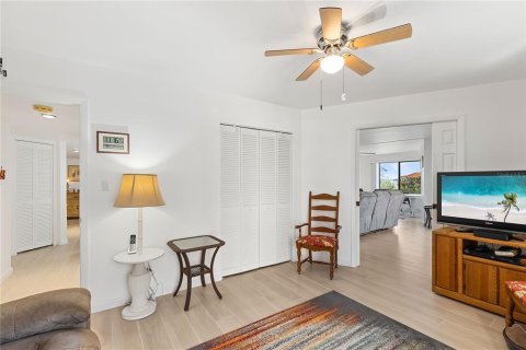 Condo in Punta Gorda, Florida, 3 bedrooms  № 2103267 - photo 23