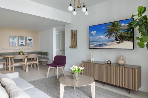 Condo in Miami, Florida, 2 bedrooms  № 1713205 - photo 8