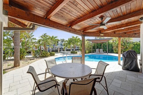 Купить виллу или дом в Форт-Лодердейл, Флорида 3 спальни, 252.88м2, № 2065245 - фото 28