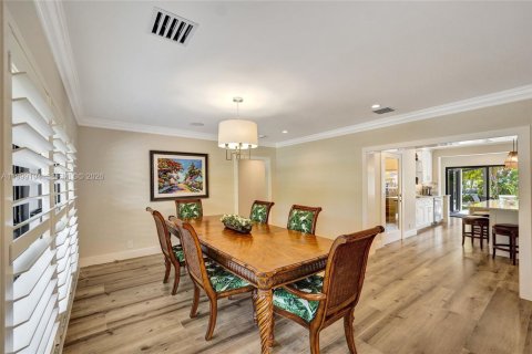 Купить виллу или дом в Форт-Лодердейл, Флорида 3 спальни, 252.88м2, № 2065245 - фото 6