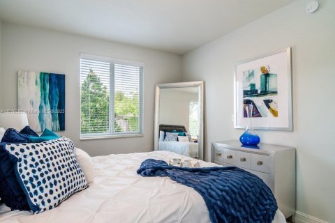 Villa ou maison à louer à Miami, Floride: 2 chambres, 69.68 m2 № 1973715 - photo 12