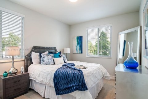 Villa ou maison à louer à Miami, Floride: 2 chambres, 69.68 m2 № 1973715 - photo 11