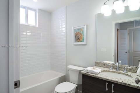 Villa ou maison à louer à Miami, Floride: 2 chambres, 69.68 m2 № 1973715 - photo 5