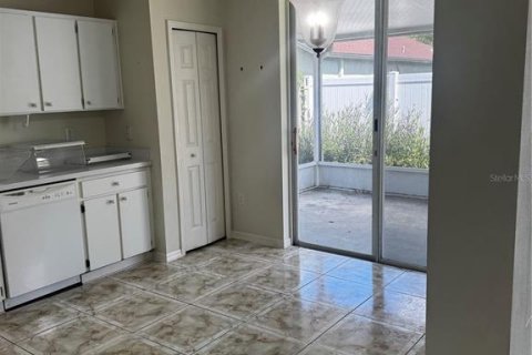 Villa ou maison à vendre à Tampa, Floride: 3 chambres, 142.88 m2 № 2210989 - photo 12