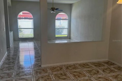 Villa ou maison à vendre à Tampa, Floride: 3 chambres, 142.88 m2 № 2210989 - photo 15