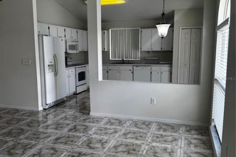 Villa ou maison à vendre à Tampa, Floride: 3 chambres, 142.88 m2 № 2210989 - photo 10
