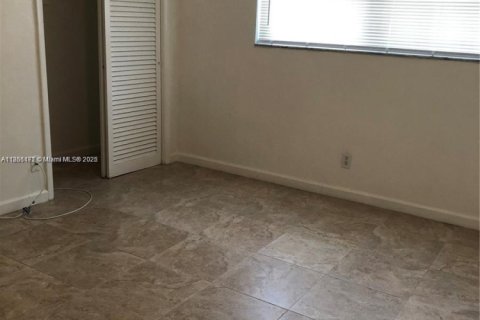 Купить кондоминиум в Холливуд, Флорида 2 спальни, 86.4м2, № 1962771 - фото 9