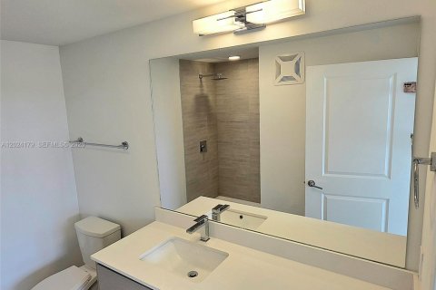 Condo in Orlando, Florida, 3 bedrooms  № 2077576 - photo 17