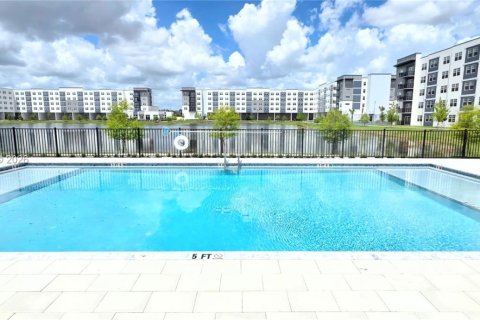 Condo in Orlando, Florida, 3 bedrooms  № 2077576 - photo 29