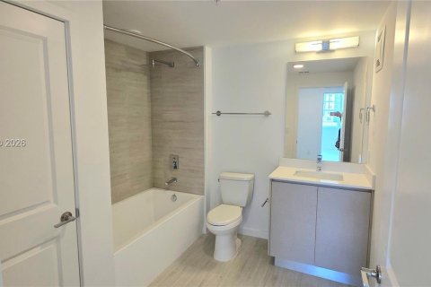 Condo in Orlando, Florida, 3 bedrooms  № 2077576 - photo 8